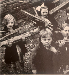 Air of Glory. A Wartime Scrapbook - 0